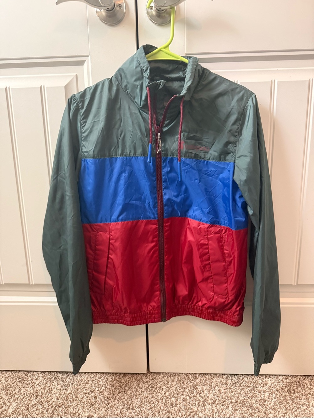 Cotopaxi Windbreaker